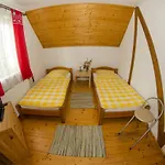 イン приватна гоф - гірський релакс Hof - Mountain Retreat & Near Dragobrat, Bukovel