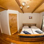 приватна гоф - гірський релакс Hof - Mountain Retreat & Near Dragobrat, Bukovel イン ヤシニャ
