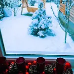 приватна гоф - гірський релакс Hof - Mountain Retreat & Near Dragobrat, Bukovel ヤシニャ