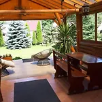 Herberg приватна гоф - гірський релакс Hof - Mountain Retreat & Near Dragobrat, Bukovel Yasinya