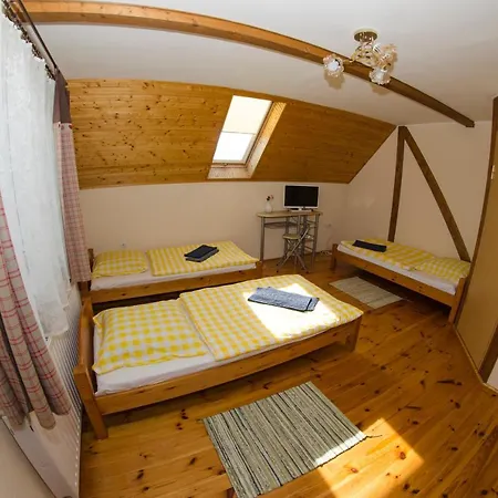 Hof Inn *