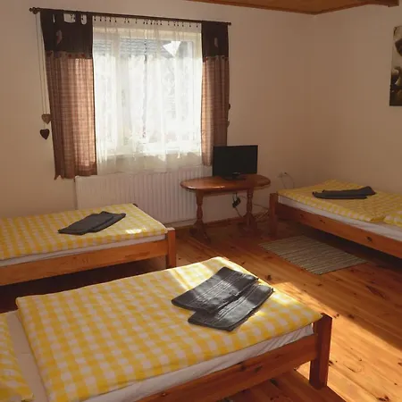 приватна гоф - гірський релакс Hof - Mountain Retreat & Near Dragobrat, Bukovel Herberg Yasinya