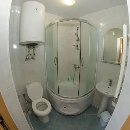 приватна гоф - гірський релакс Hof - Mountain Retreat & Near Dragobrat, Bukovel Herberg Yasinya