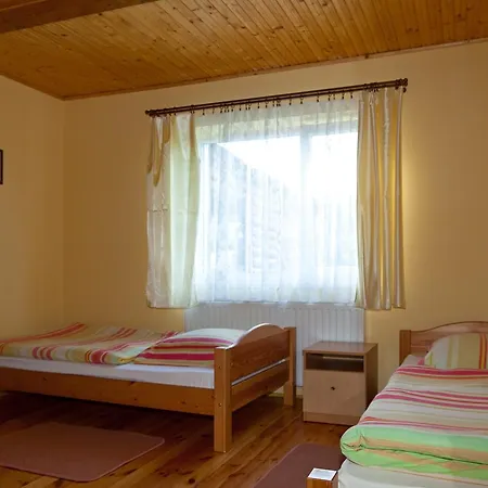 приватна гоф - гірський релакс Hof - Mountain Retreat & Near Dragobrat, Bukovel Yasinya