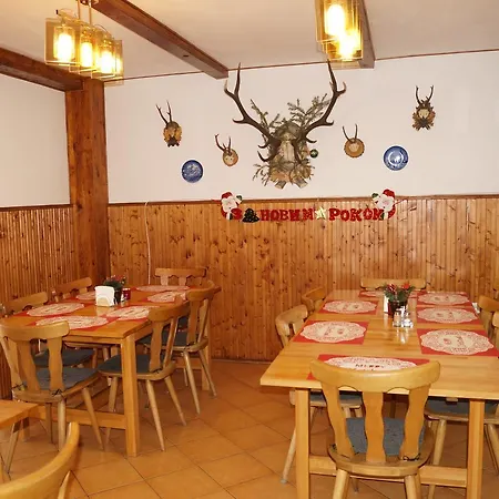 Inn Hof Yasinya