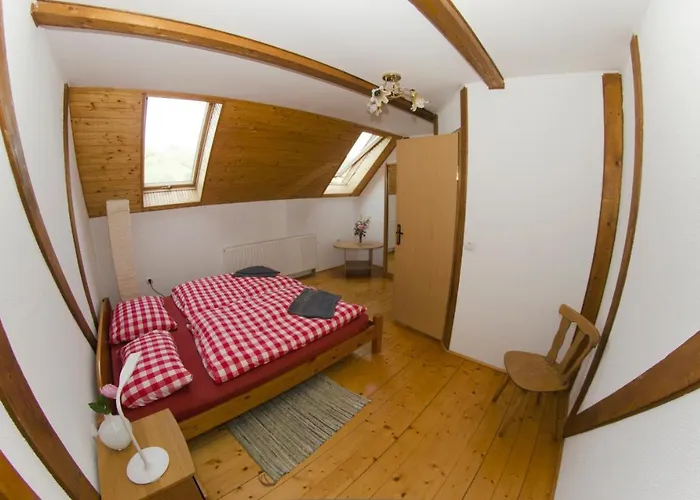приватна гоф - гірський релакс Hof - Mountain Retreat & Near Dragobrat, Bukovel Zajazd Jasina