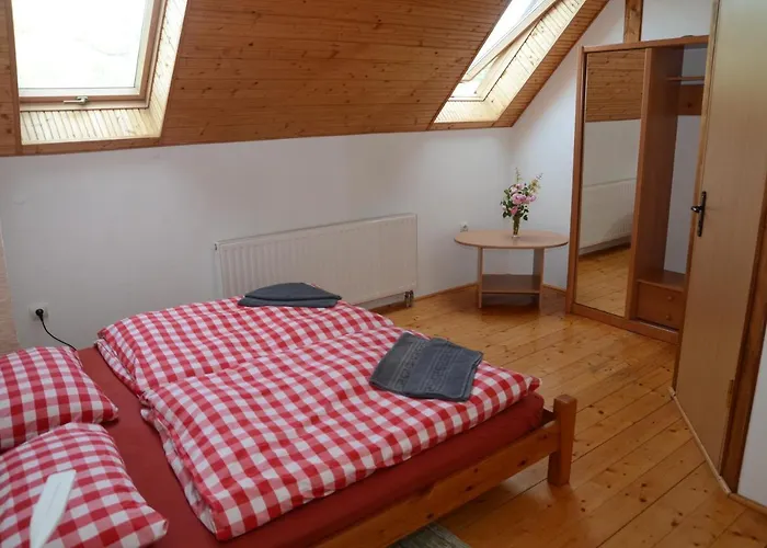 приватна гоф - гірський релакс Hof - Mountain Retreat & Near Dragobrat, Bukovel Zajazd *