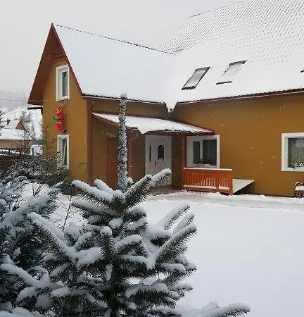 приватна гоф - гірський релакс Hof - Mountain Retreat & Near Dragobrat, Bukovel Han/Misafirhane Yasinya
