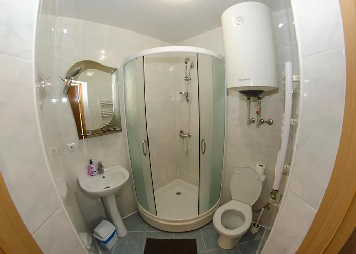 Inn приватна гоф - гірський релакс Hof - Mountain Retreat & Near Dragobrat, Bukovel *
