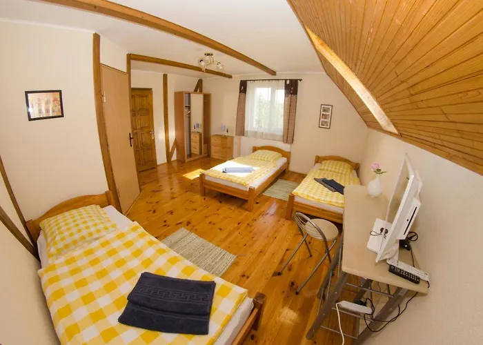 приватна гоф - гірський релакс Hof - Mountain Retreat & Near Dragobrat, Bukovel Inn