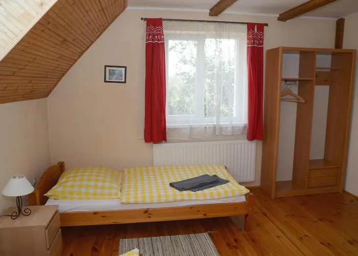 приватна гоф - гірський релакс Hof - Mountain Retreat & Near Dragobrat, Bukovel Inn Yasinya