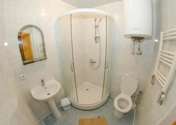 приватна гоф - гірський релакс Hof - Mountain Retreat & Near Dragobrat, Bukovel * Yasinya