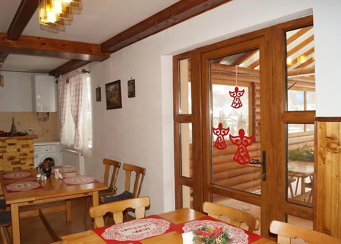 приватна гоф - гірський релакс Hof - Mountain Retreat & Near Dragobrat, Bukovel Inn